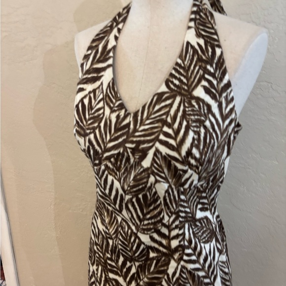 Jones New York Tropical Brown and White leaf pattern Halter Dress Sz 8 - Picture 5 of 8
